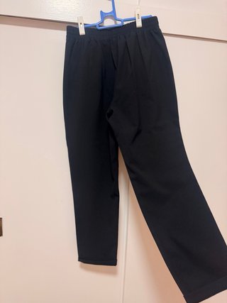 Pantalones chinos negros Stradivarius
