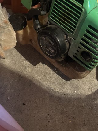 Motor desbrozadora con campana