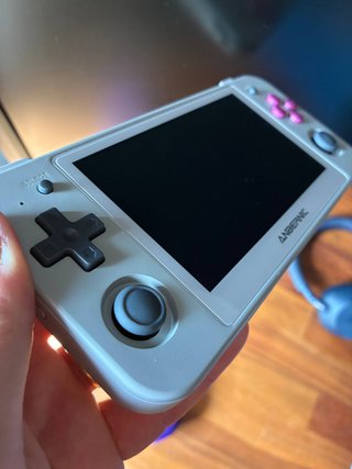 Consola Anbernic RG505 como nueva + funda