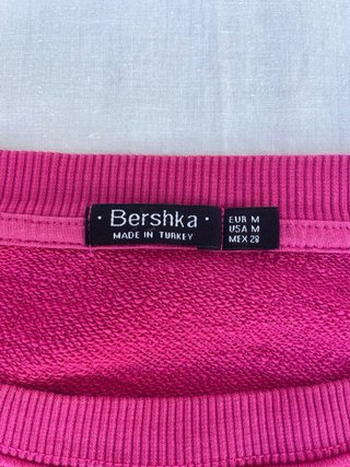 Felpa Bershka cropped effetto destroyed