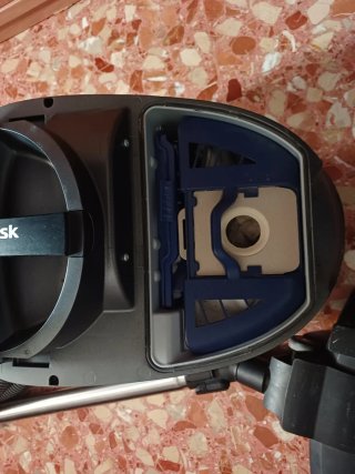 Aspiradora Nilfisk Power Semi Profesional