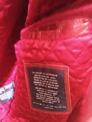 Cazadora Piel Chevignon Talla M Roja,buen estado
