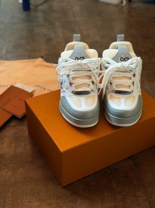 Louis Vuitton Skate Grigie