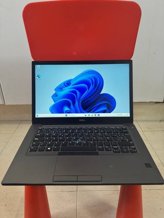 Ordenador portátil Dell i5 8 Generación