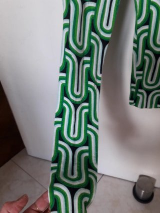 Camiseta AMISU manga larga estampado geométrico