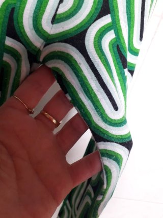 Camiseta AMISU manga larga estampado geométrico