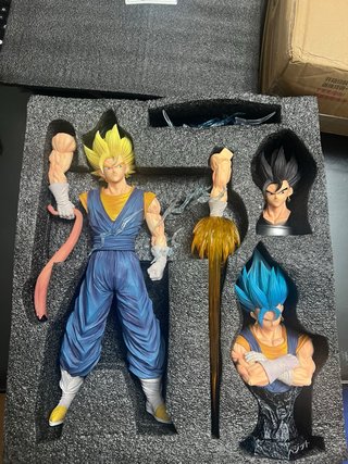 Figura Vegeto 3 cabezas