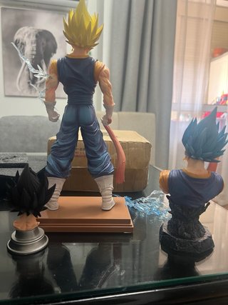 Figura Vegeto 3 cabezas