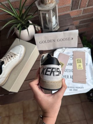 Golden Goose Ballstar Sneakers Blancas y Negras