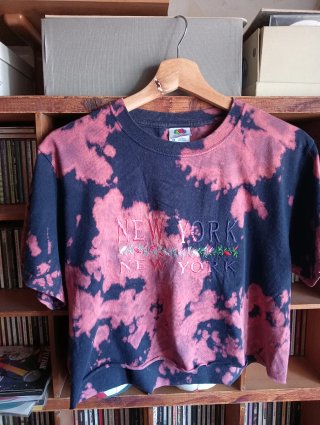 T-shirt cropped vintage effetto tie-dye