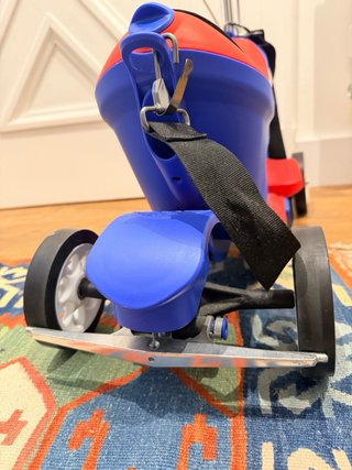 Patinete 4 ruedas con asiento