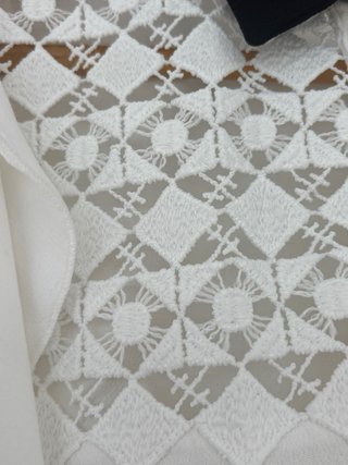 Blusa Maje Blanca con Encaje Talla 36