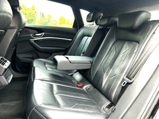 Audi e-tron Advanced 55 quattro