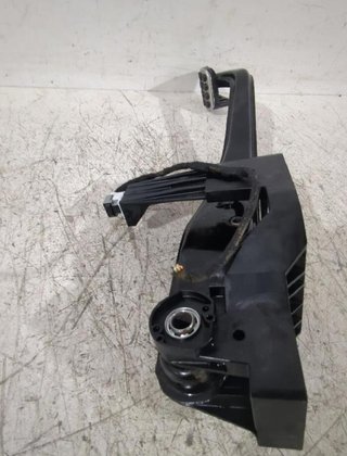 Pedal freno mercedes-benz 2462900401 clase 157609