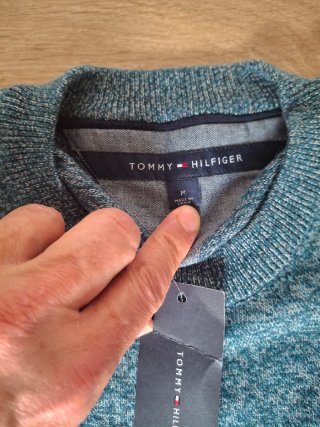 Jersey Tommy Hilfiger Talla M Rayas
