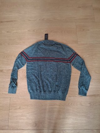 Jersey Tommy Hilfiger Talla M Rayas