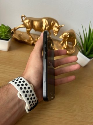 iPhone 16 - 100% de batería