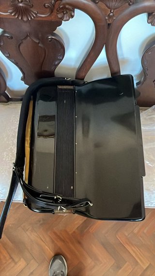 Acordeón HOHNER Atlantic IV 120 Bajos