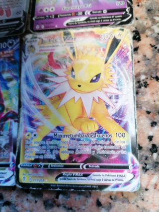Cartas Pokémon evaluaciones Evve VMAX