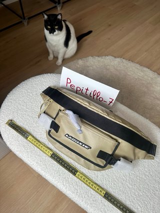 Riñonera Lacoste Beige y Negra