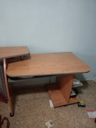Mesa de estudio/habitación madera y metal