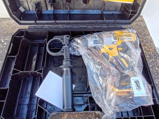 Taladro Percutor Dewalt DCD996 + Caja