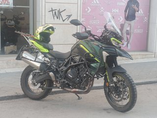 Benelli 702 X Adventure Moto