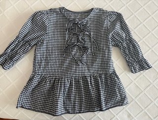 Blusa cuadros vichy con lazadas. Nueva