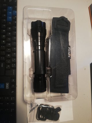 Linterna Fenix FD41 900 Lúmenes