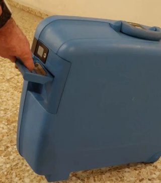 Maleta Delsey rígida 2 ruedas. 55 cm