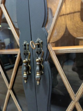 Aparador puertas cristal madera