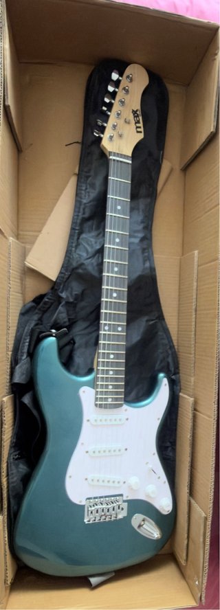 Max Music GigKit Guitarra Eléctrica