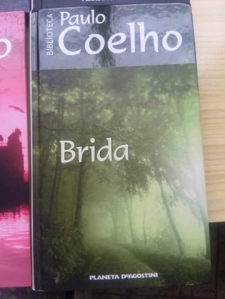 Cuatro libros de Paulo Coelho