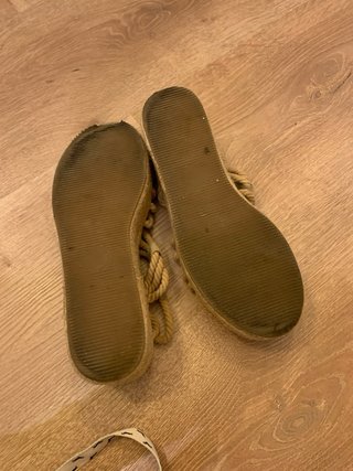 Sandalias de plataforma de cuerda beige