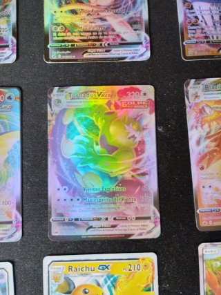 Cartas Pokémon VMAX, EX y GX
