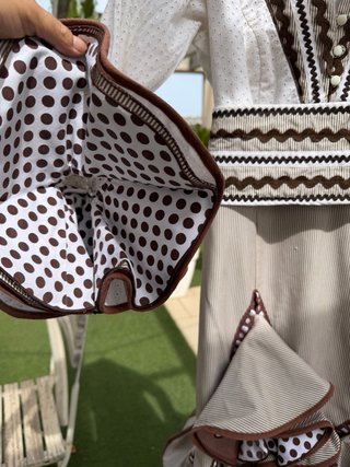 Vestido de flamenca beige y marrón