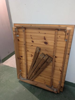 Mesa comedor madera maciza + 4 sillas