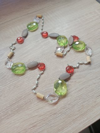 Collar boho de cuentas