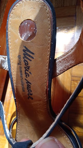 Sandalias negras T.39 con flor