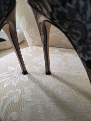 Décolleté ALDO broccato floreale argento nero.