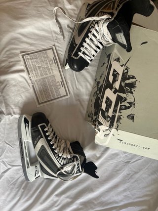 Patines de Hielo CCM Pro. Talla 41.