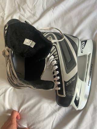 Patines de Hielo CCM Pro. Talla 41.