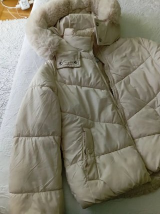 Plumas corto Bershka crudo T.S