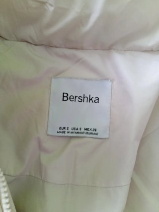 Plumas corto Bershka crudo T.S