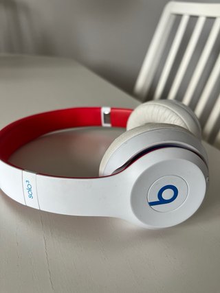 Cascos Beats Solo 3 Inalámbricos Blanco/Rojo