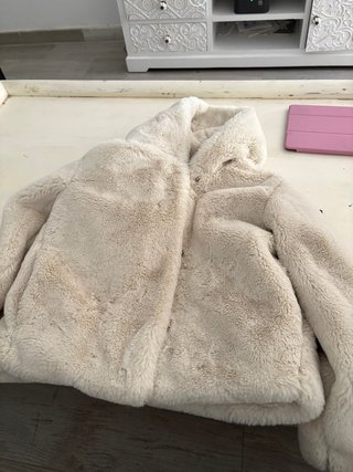 Abrigo Zara Beige Peluche