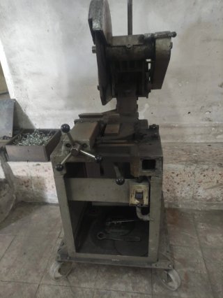 Máquina de corte industrial