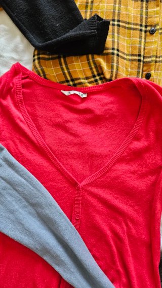 Lote de 5 Casacos/Cardigans Tamanho Único