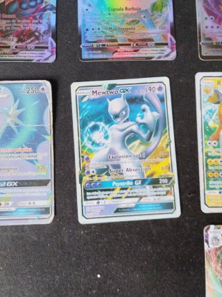 Cartas Pokémon Vmax, EX y GX