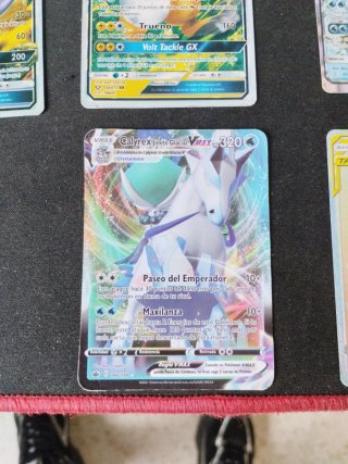 Cartas Pokémon Vmax, EX y GX